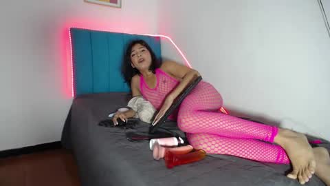 madisson_jones18 online show from July 1, 7:13 pm