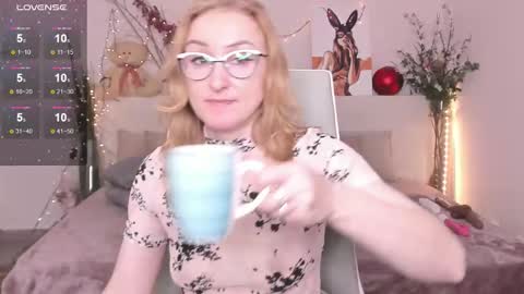 Madisson online show from December 2, 2:39 am