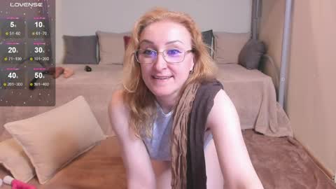 Snapshot of madissonkiss chatting on April 7, 7:47 pm Madisson online show from April 7, 7:47 pm