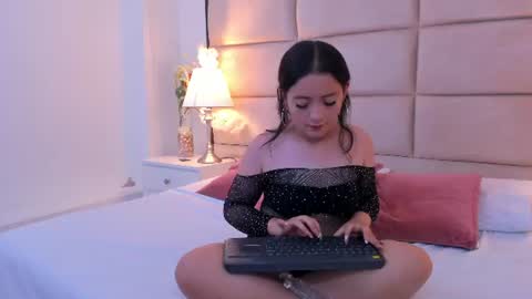 Im Maddi  online show from July 17, 7:52 pm