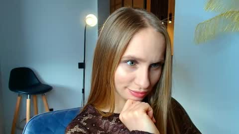 Snapshot of madlen_new chatting on May 21, 7:26 am Madlen online show from May 21, 7:26 am
