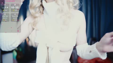 Snapshot of madnessalise chatting on February 21, 8:10 pm Alice online show from February 21, 8:10 pm