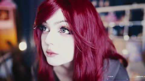 Snapshot of madnessalise chatting on April 18, 7:51 pm Alice online show from April 18, 7:51 pm