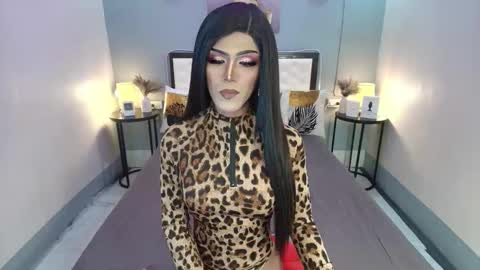 Snapshot of madnesswilxx chatting on November 8, 1:06 am Wil online show from November 8, 1:06 am