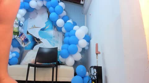 Snapshot of madokaa22 chatting on October 2, 12:01 pm Madoka online show from October 2, 12:01 pm