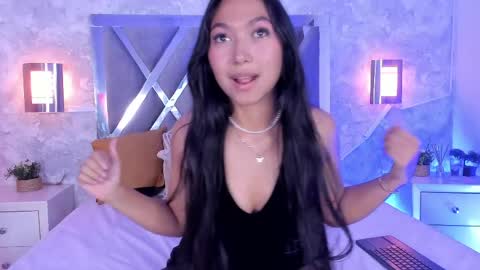 Snapshot of mady_roa chatting on June 5, 3:13 am Mady Roa online show from June 5, 3:13 am