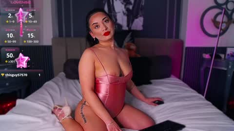 MadyLuxx online show from December 17, 5:29 am