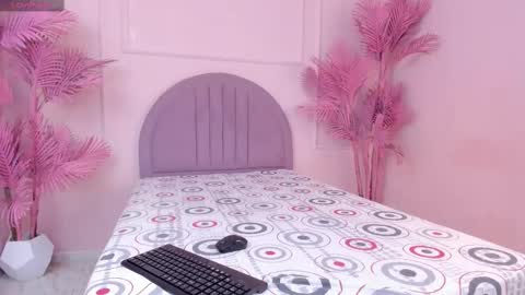 madyscarlett online show from September 29, 11:48 am