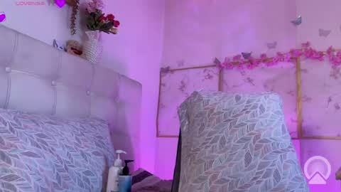 madysson__js_ online show from May 6, 5:40 pm