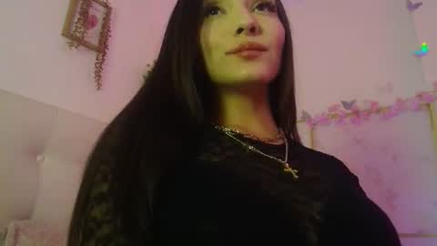 madysson__js_ online show from July 8, 4:55 pm