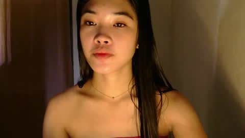 mae_luna online show from June 14, 11:18 pm