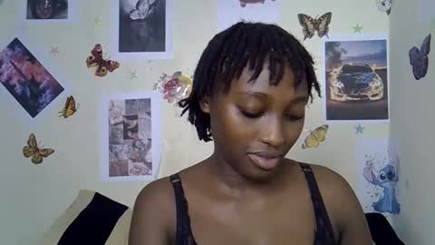 Maee online show from January 17, 3:50 pm