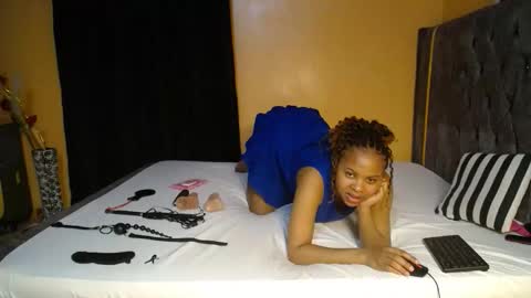 PENDO AND VIV online show from October 27, 5:17 pm