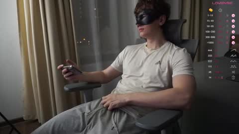 Mike XMaestro 3369 online show from December 20, 8:16 pm