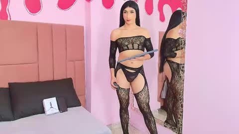 Snapshot of maeve_wilde chatting on February 26, 9:05 pm maeve_wilde online show from February 26, 9:05 pm