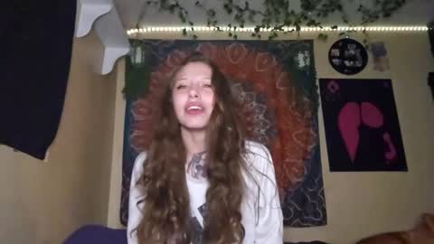 maevedotexe online show from November 16, 8:14 pm