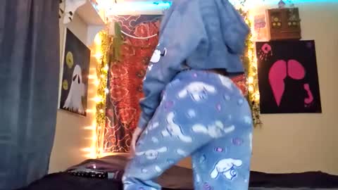 maevedotexe online show from December 15, 3:00 am