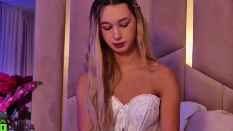 M. online show from October 21, 6:30 pm