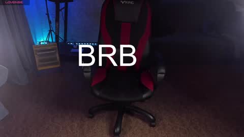 Maevee online show from December 7, 11:07 am