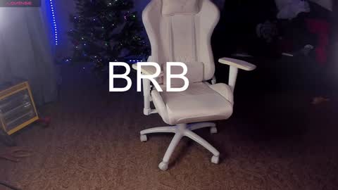 Maevee online show from February 1, 10:15 am