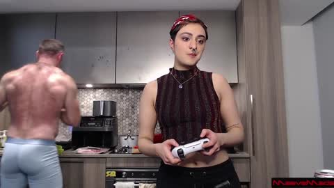 Snapshot of maevemads chatting on December 24, 9:55 pm Meaves online show from December 24, 9:55 pm