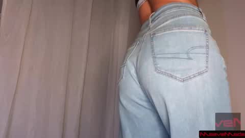 Snapshot of maevemads chatting on November 25, 5:07 am Meaves online show from November 25, 5:07 am