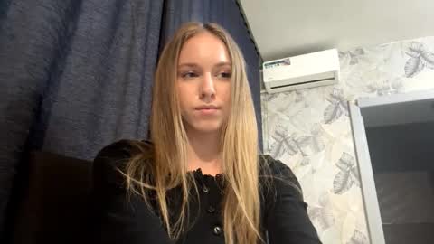 Snapshot of mafaldatefera chatting on March 18, 8:17 am Sara online show from March 18, 8:17 am