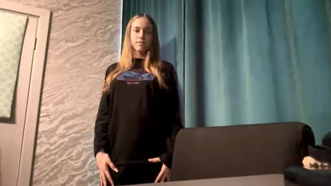 Snapshot of mafaldatefera chatting on March 25, 6:19 am Sara online show from March 25, 6:19 am