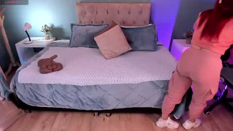 Snapshot of mafe_kailina chatting on June 13, 11:24 pm mafe_kailina online show from June 13, 11:24 pm