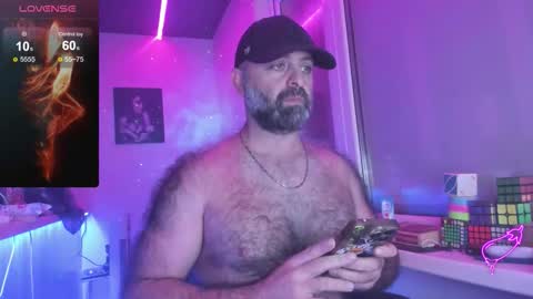 Magabear online show from November 4, 3:44 pm