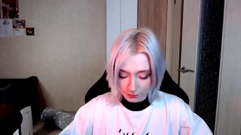 Snapshot of magdajanco chatting on November 30, 2:32 pm Sophia online show from November 30, 2:32 pm