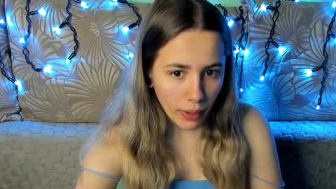 Maggie online show from January 13, 2:06 am