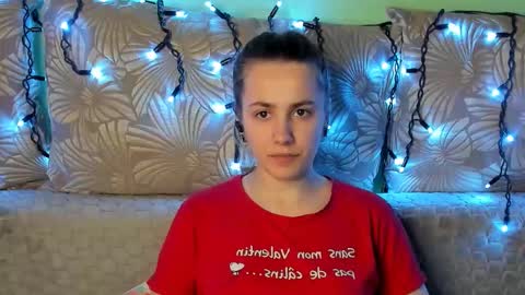 Snapshot of maggiecake chatting on March 4, 1:44 am Maggie online show from March 4, 1:44 am