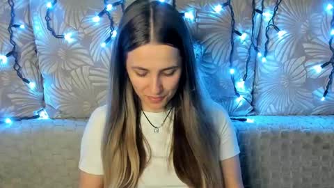 Maggie online show from May 14, 12:39 am