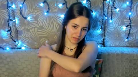 Maggie online show from May 23, 1:33 am