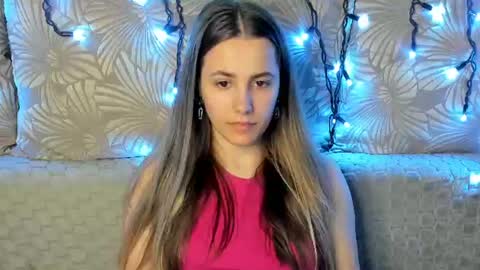Maggie online show from June 25, 1:49 am