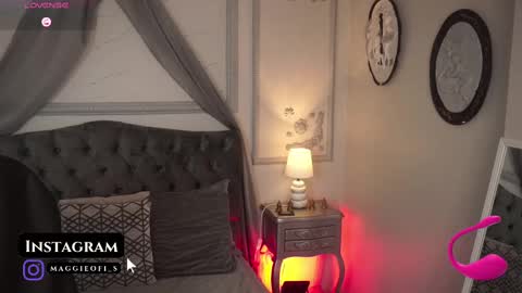   online show from September 23, 9:29 pm