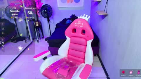 Maggy online show from October 25, 8:00 am