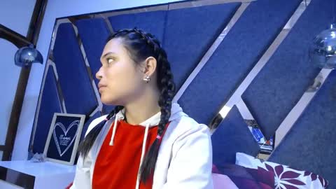 Snapshot of maggyx_69 chatting on June 8, 2:39 pm Kimy online show from June 8, 2:39 pm
