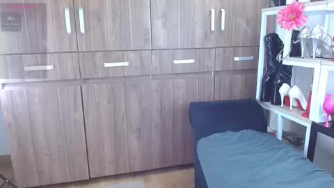 Maghenta-MS mature online show from February 5, 9:08 pm