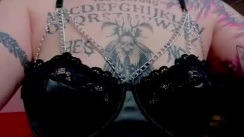 Magic Allie online show from July 13, 9:06 pm