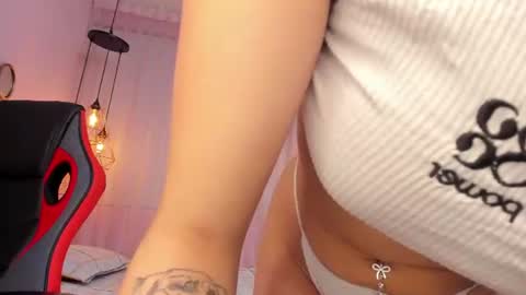 magic_amberr online show from July 5, 5:14 am