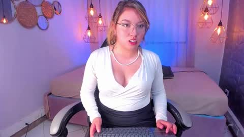 Snapshot of magic_aris chatting on March 20, 3:55 am Ary online show from March 20, 3:55 am