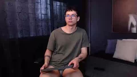 Damian Rivers online show from October 17, 8:33 pm