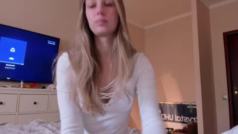 Alice  online show from March 24, 10:53 am