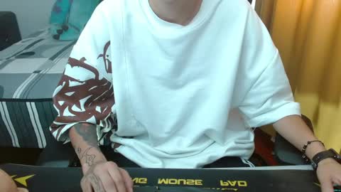 Jade online show from June 5, 4:35 pm