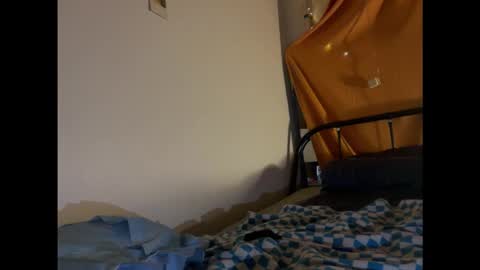 Snapshot of magic_mini_moon chatting on November 14, 8:29 pm Mikky or Moon online show from November 14, 8:29 pm