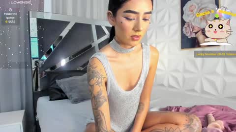 Scarlet online show from January 17, 7:30 am