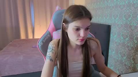 Merry online show from July 25, 1:36 am