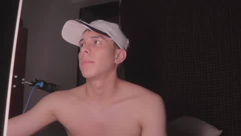 Tony Hoffa online show from January 22, 11:43 pm